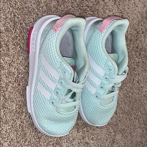 Adidas Toddler Racer TR Sneakers Brand New Size 6T